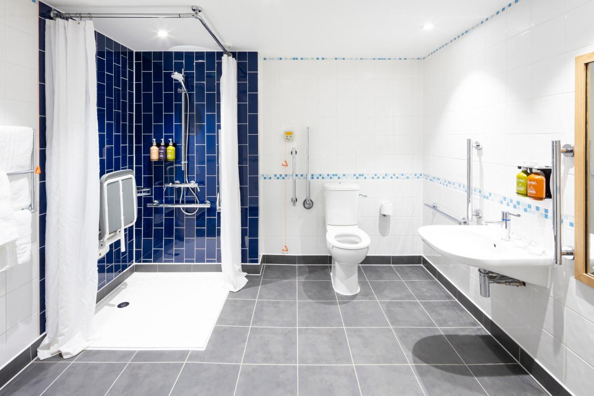 Holiday Inn Coventry M6, J2 By Ihg Extérieur photo
